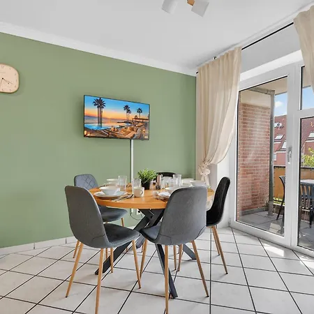 Apartamento 3 Schlafzimmer - 6 Betten, Parkplatz, Balkon, Wlan