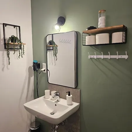 Apartamento 3 Schlafzimmer - 6 Betten, Parkplatz, Balkon, Wlan